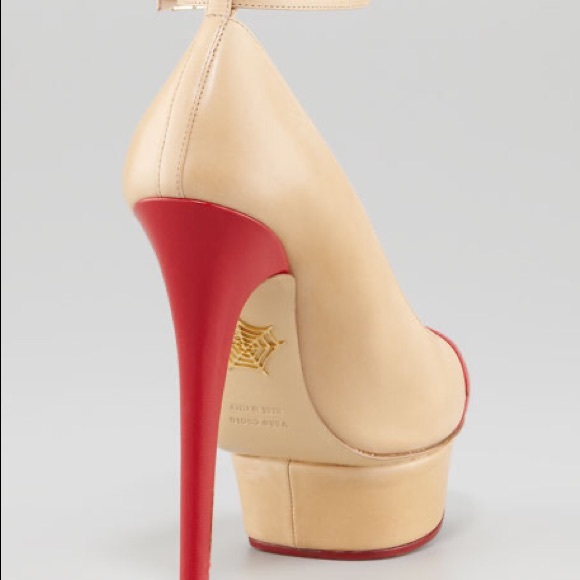 Charlotte Olympia Kiss Me Dolores Lip Pump - Picture 3 of 11
